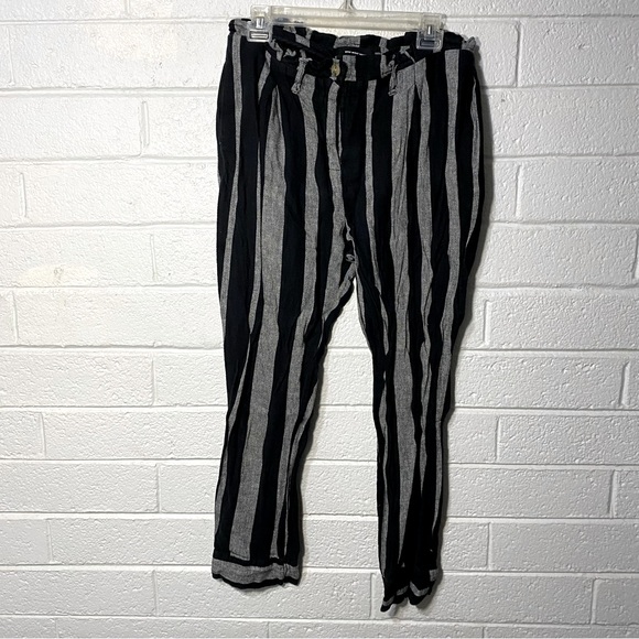 Who What Wear Dress Pants High Rise Pleated Paper Bag Waist Ankle Crop Wide Leg - Picture 1 of 11